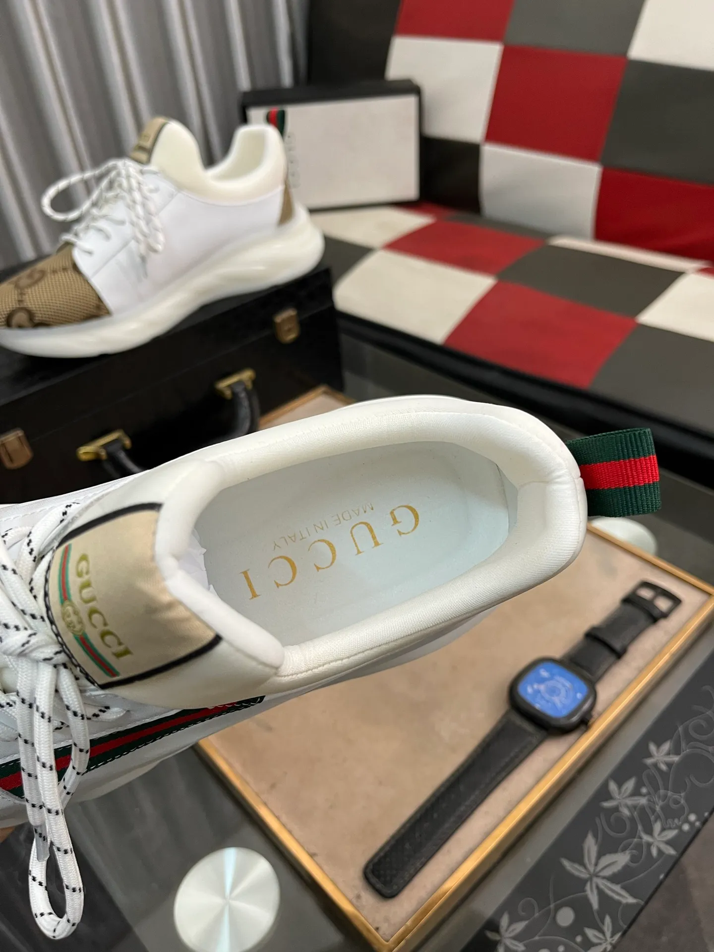 Men's shoes 💰440⌚️⌚️[GUCCI] The latest trendy men's casual shoes, the fabric is made of embossed cowhide imported from Italy, comfortable sheepskin lining + feet, the original outsole is wear-resistant and non-slip, high-level version, size: 38-442️⃣Colors available